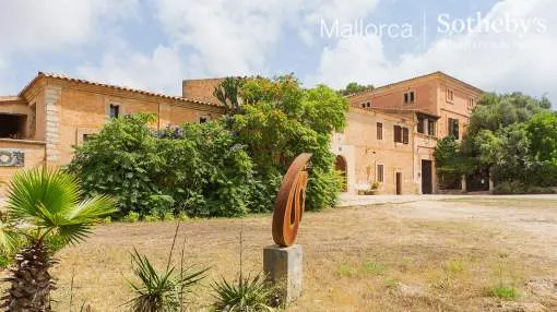 Fantastic farm to renovate with horses Fantastic farm to renovate with horses